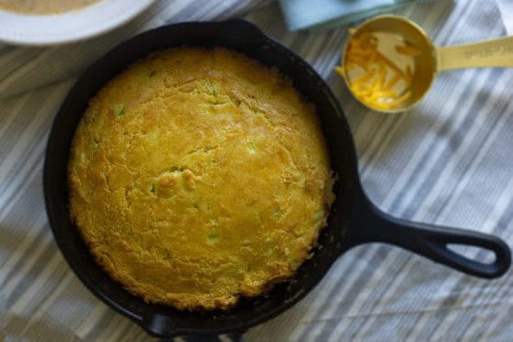 Keto cornbread that is just as good as the real thing, but grain free! At only 1NC per serving, your soup and chili won't be lonely this fall!